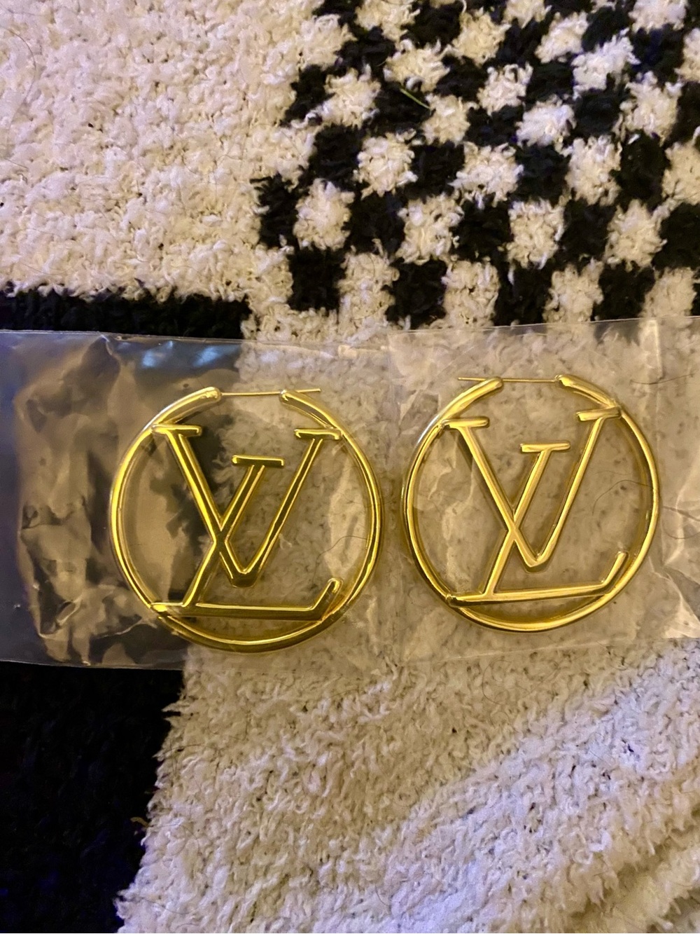 Gold Logo Hoop Earrings  NOT AUTHENTIC. 5 CM